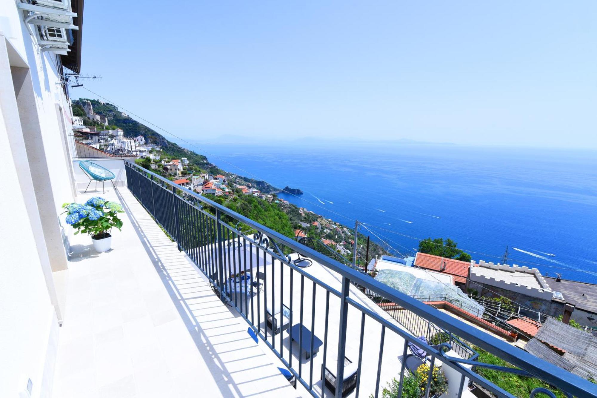 B&B Blue View Furore Exterior photo