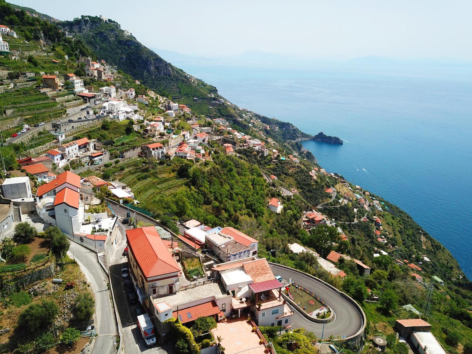 B&B Blue View Furore Exterior photo