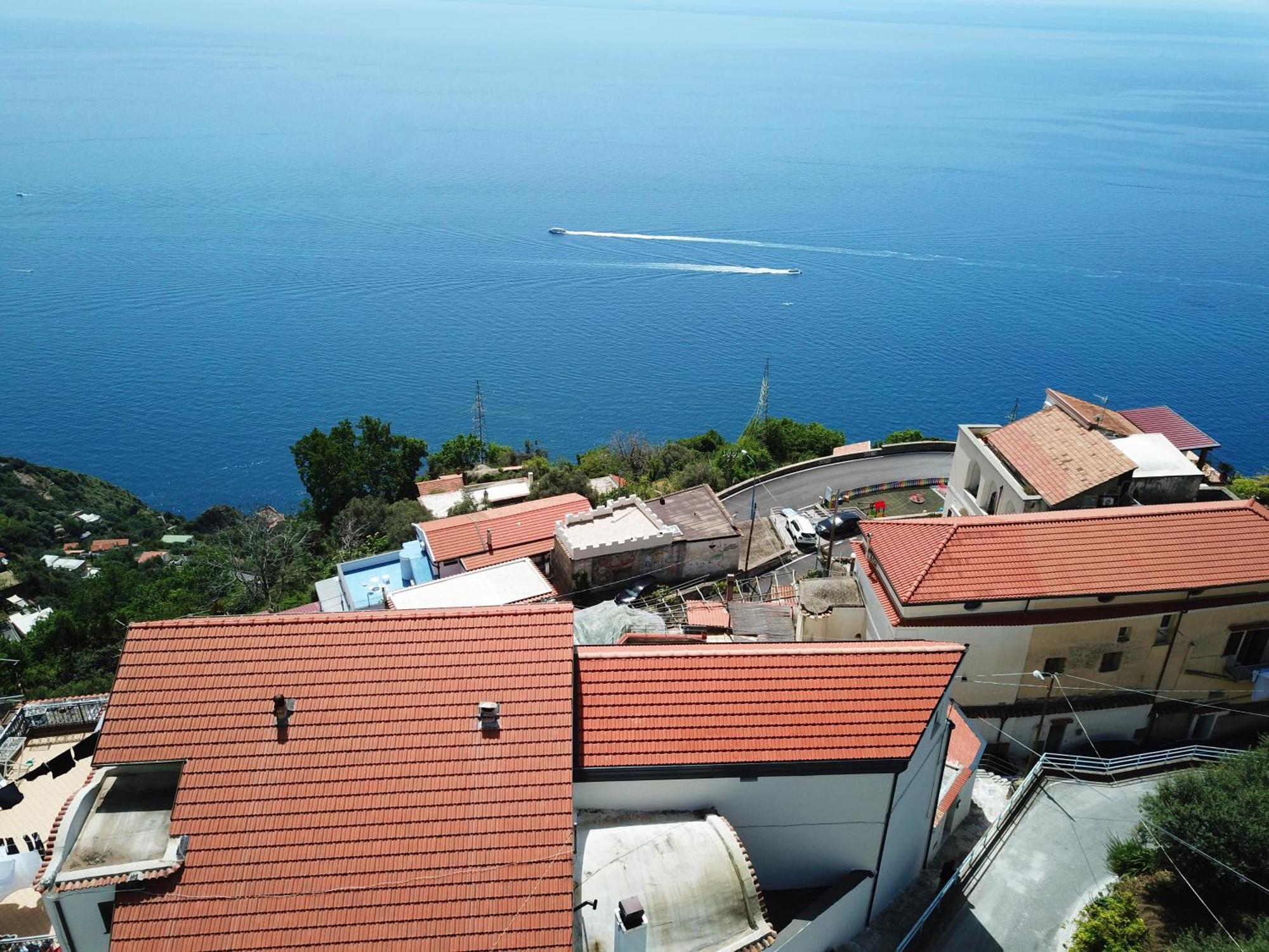 B&B Blue View Furore Exterior photo